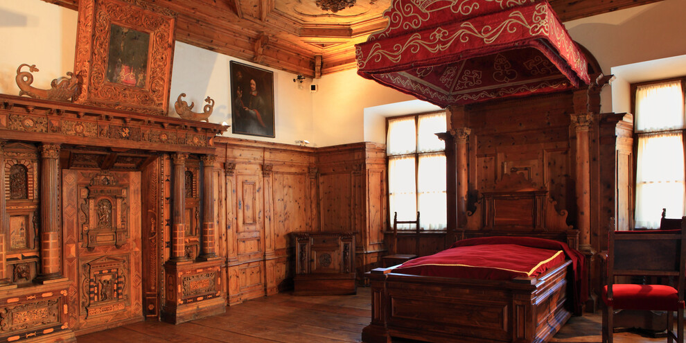 В стенах Кастель Тун