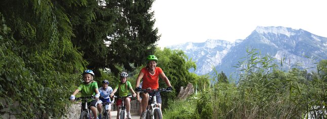 Holidays with children on bicycle in Levico