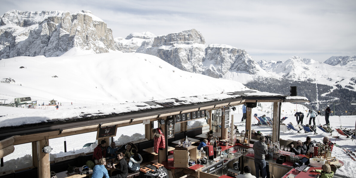 Mountain Huts in Winter | A warm welcome