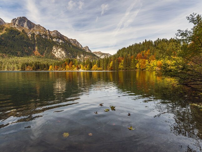 Tovelsee im Herbst