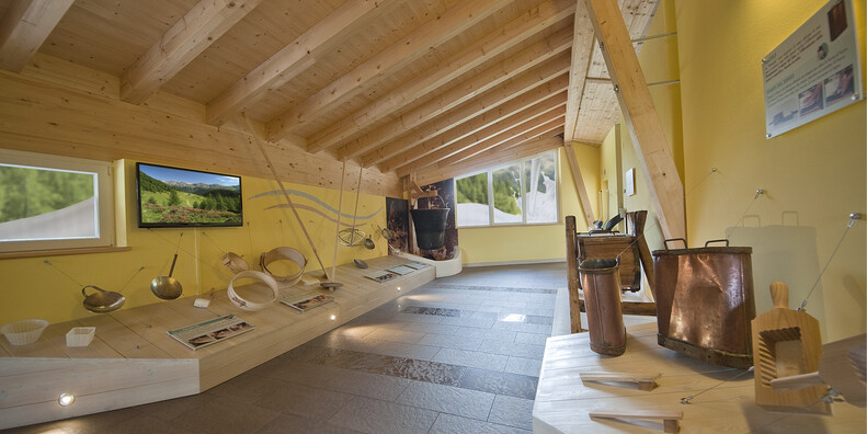 Cheese Making in Presanella #1 | © Foto Archivio Apt Val di Sole