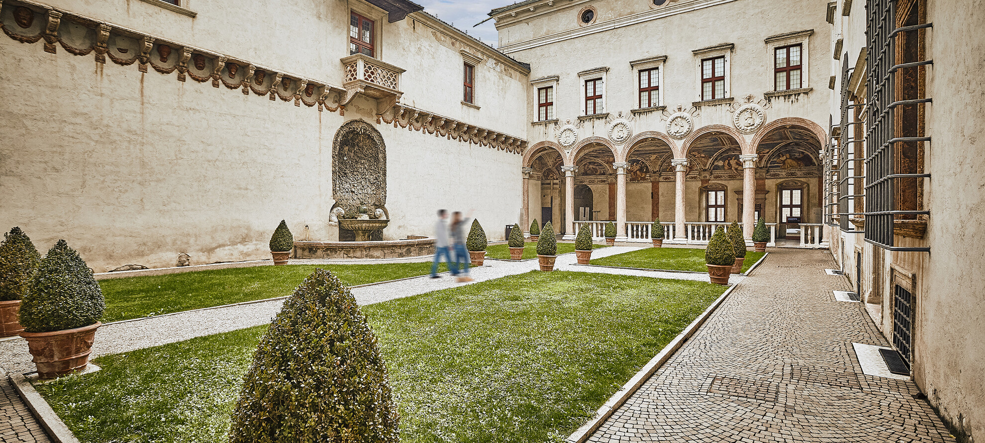 Kunstreise durch Städten, <br>Täler und auf Berge
