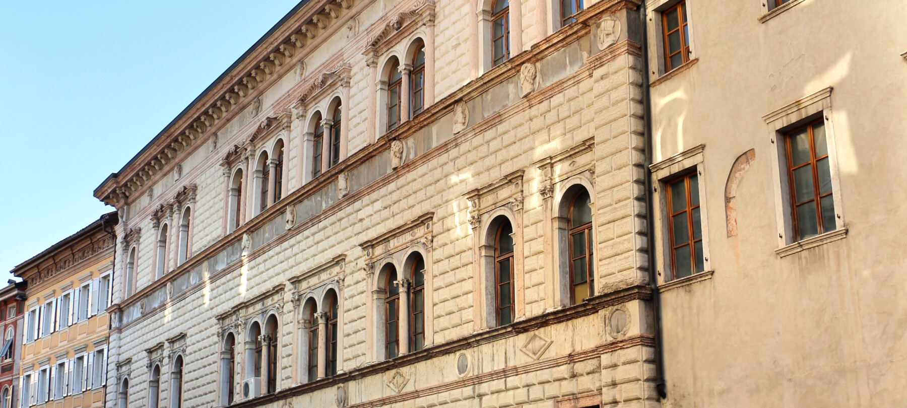 Must-do: Auf den Spuren der Locals durch das historische Zentrum von Trento