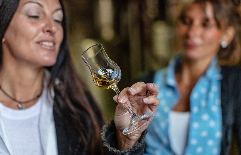 Taste our grappa and savour its aromas