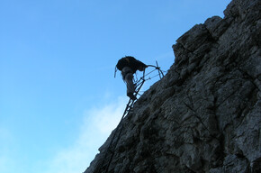 Metal ladder along the equipped SOSAT path | © APT Madonna di Campiglio, Pinzolo, Val Rendena