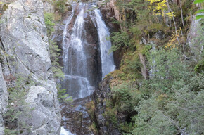 Walk to the "Val de l’infern" Waterfall | © APT Trento 