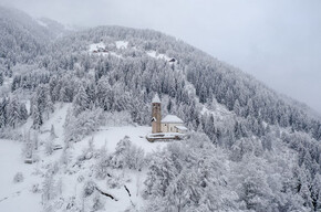 Kirche Santa Lucia in Comasine im Val di Peio | © Azienda per Il Turismo Val di Sole