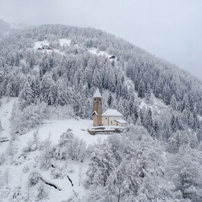 Church of Santa Lucia in Comasine in Val di Peio | © Azienda per Il Turismo Val di Sole