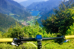 View over Lake Ledro from the Monte dei Pini Trail - Tour | © North Lake Garda Trentino 