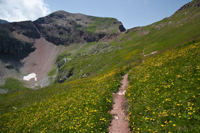 Cima Sasso Rosso in lontananza | © APT Val di Non 