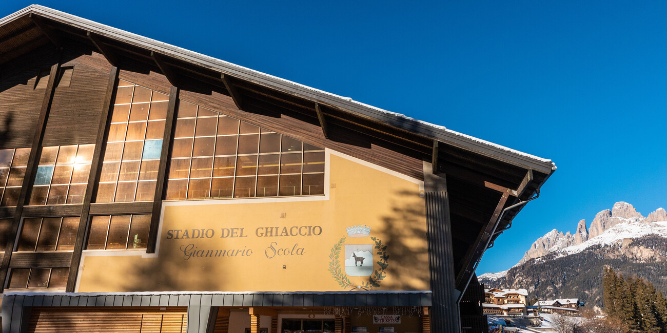 "Gianmario Scola" indoor ice stadium #2