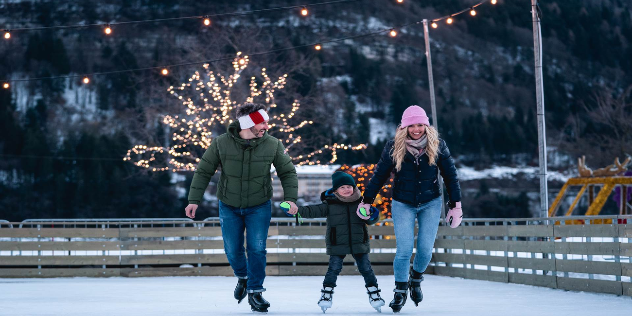 Molveno ice skating #1