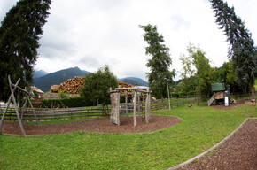 Val di Non - parco nei pressi di area sosta camper