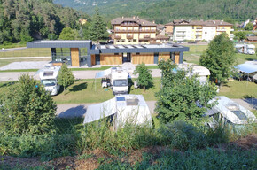 Area sosta Camper Comano