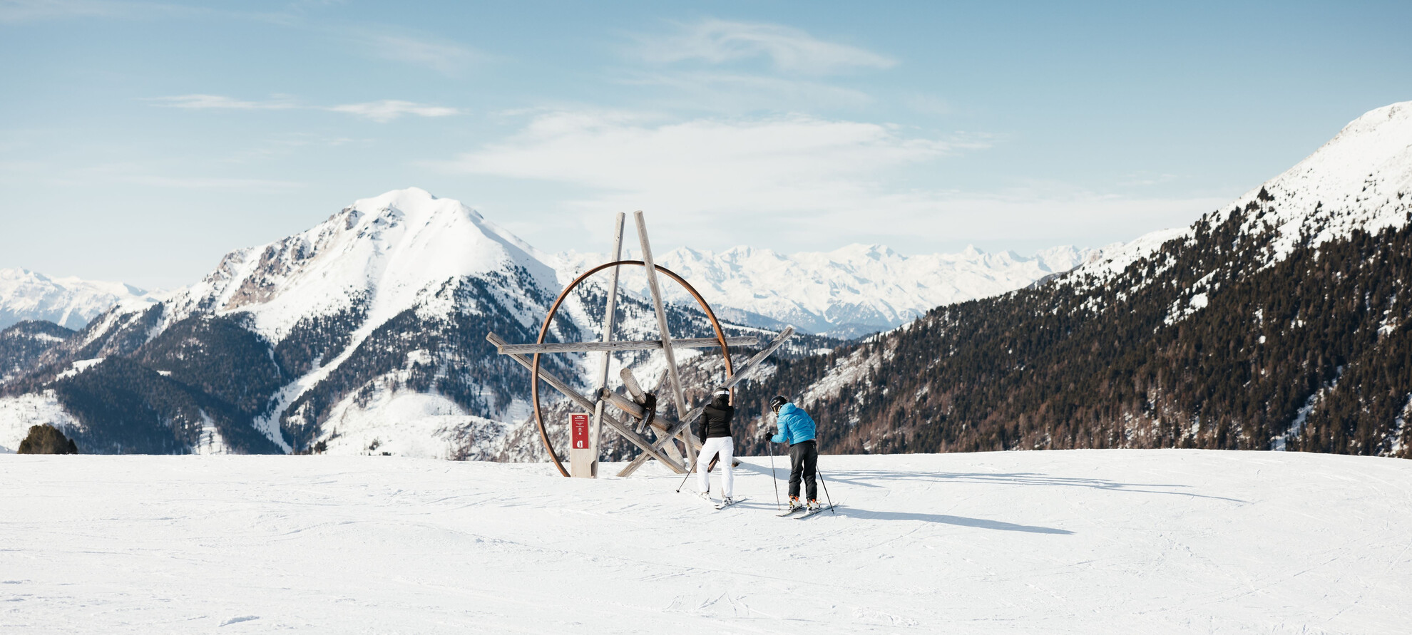 Extraordinary skiing