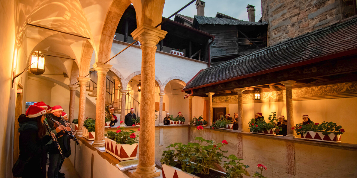 Castel Valer zwischen Geschichte und Mythos 