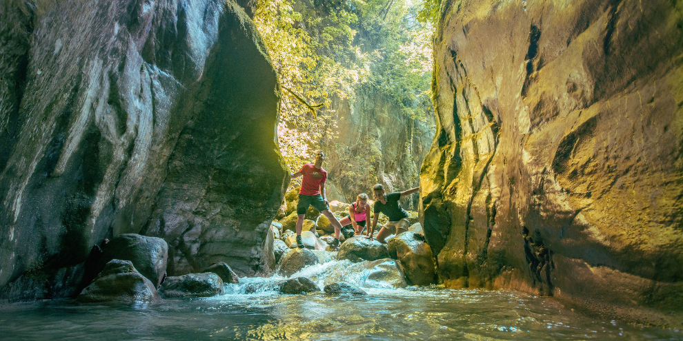 River trekking w Vallagarina