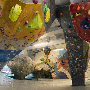 CAMPFOUR BOULDER - Pietramurata