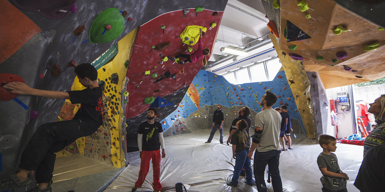 CAMPFOUR BOULDER - Pietramurata #2