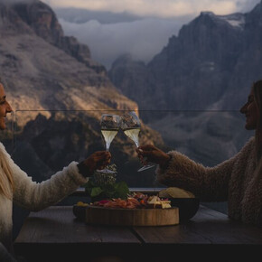 High-altitude sunsets 