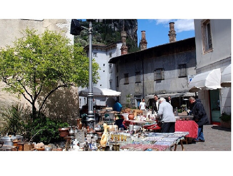 Flea market in Arco