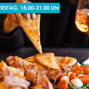 APERITIF WITH PIZZA BITES