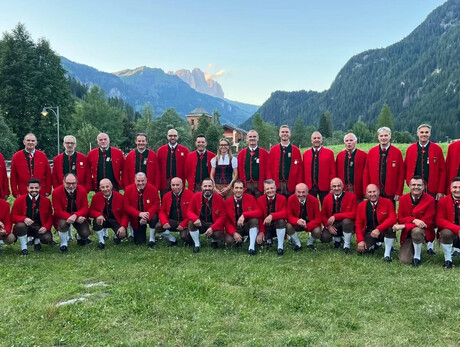 Coro Enrosadira Moena