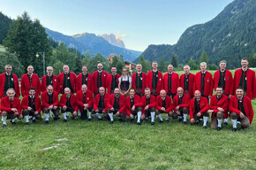 Coro Enrosadira Moena