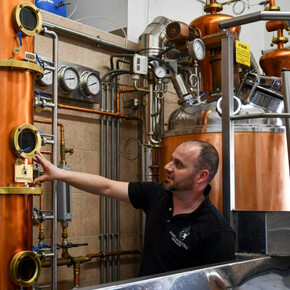 Rossi d'Anaunia - in compagnia dei distillatori