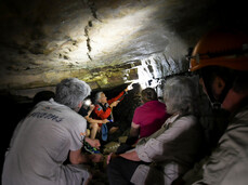 Besichtigung des antiken Silberbergwerk von Rumo