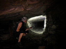 Besichtigung des antiken Silberbergwerk von Rumo