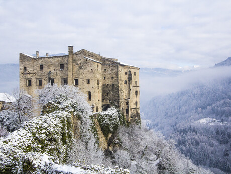 DEAR GOLDONI – THEATRE AT CASTEL PERGINE 