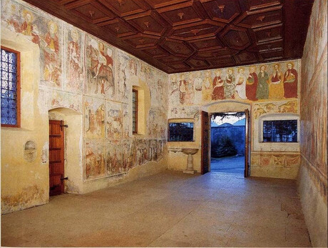 Night Guided Tour to the church of Sant'Ippolito