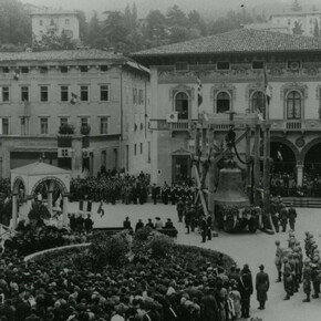  La Campana e la Citt&agrave; 