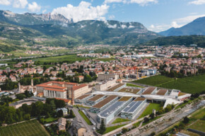  Un borgo fra due giganti 