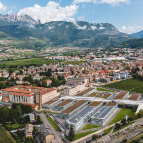  Un borgo fra due giganti 