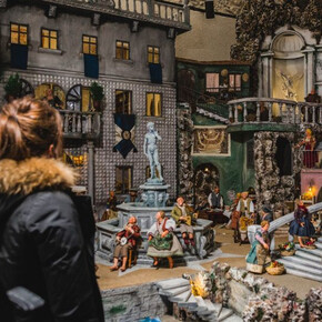  Christmas of Monumental Cribs 