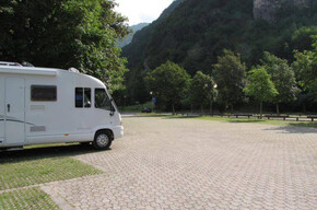 Area sosta camper a Baitoni