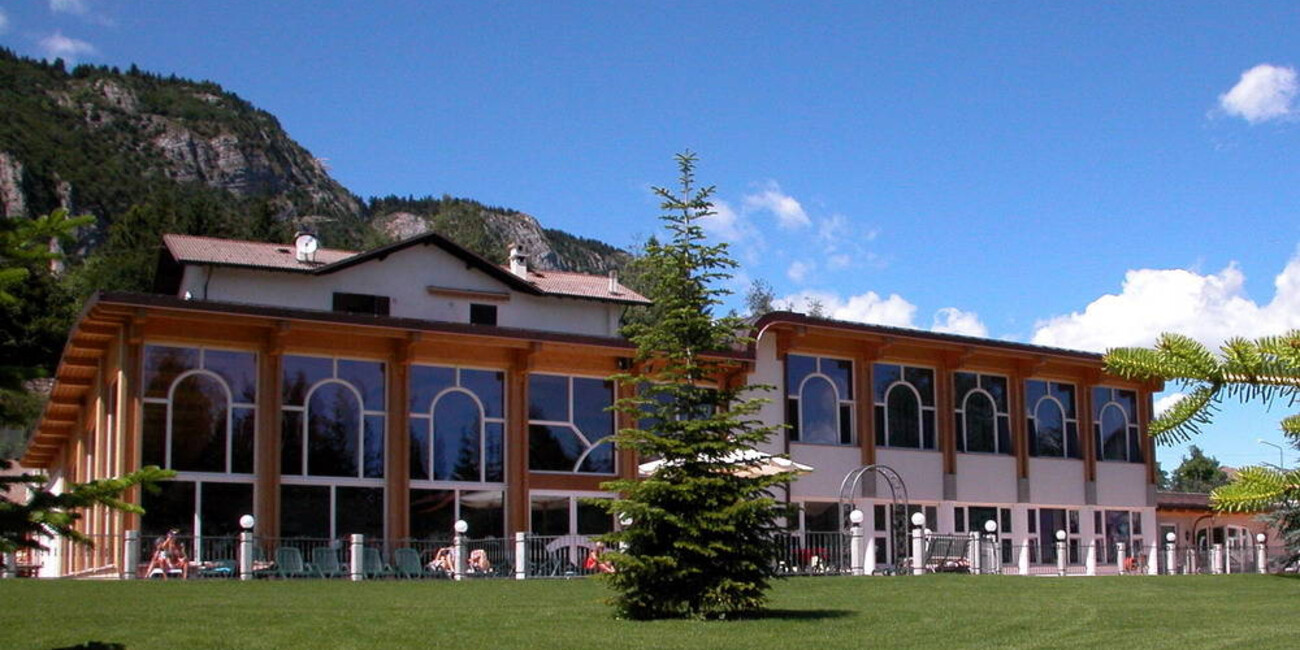  Schwimmbad in Fai della Paganella  #1