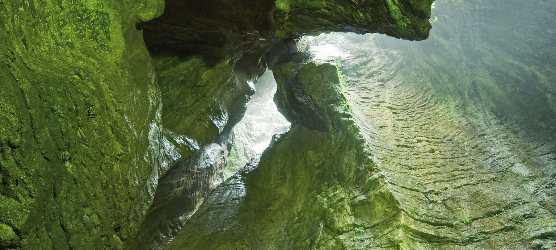 Schon Pläne für das Wochenende? Wie Wäre es mit einem Ausflug ins mittelalterliche Dorf Canale di Tenno?