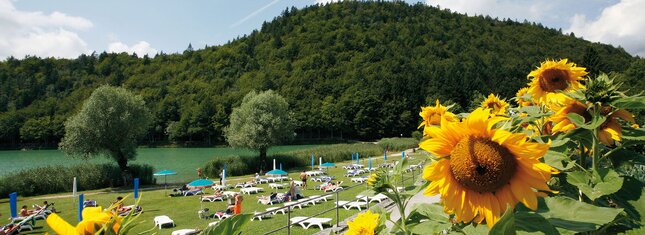 Sunbathe on the beaches of the Trentino lakes