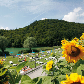 Sunbathe on the beaches of the Trentino lakes