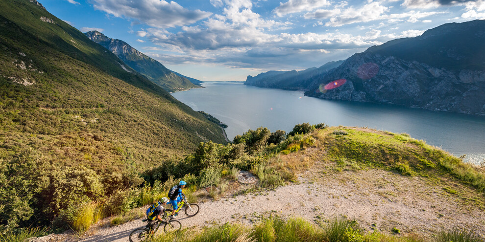 Take the last stage of the DoGa bike trail