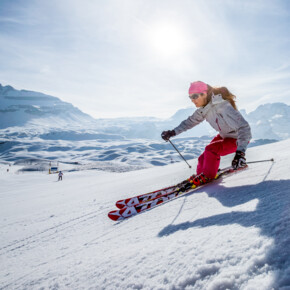 Madonna di Campiglio - Sci alpino - Sciatrice in pista
