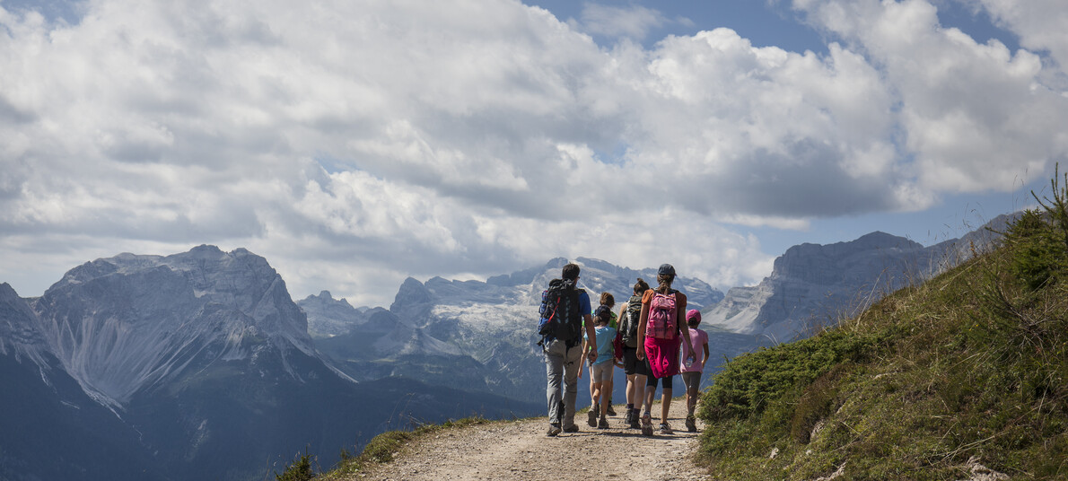 The altitude recommended for children 