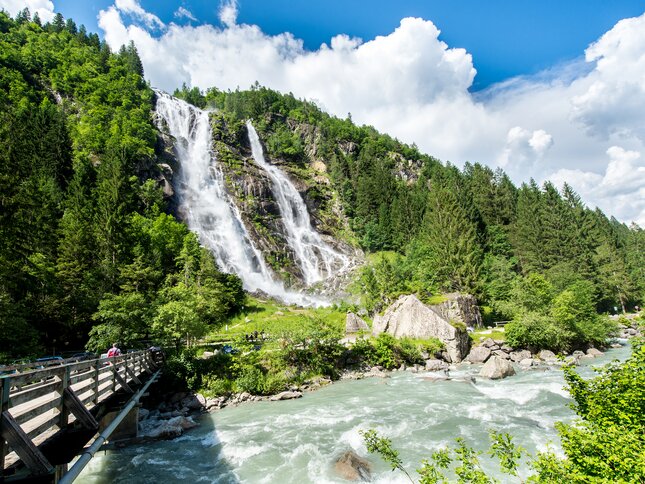 Madonna di Campiglio - Discover the Nardis waterfalls