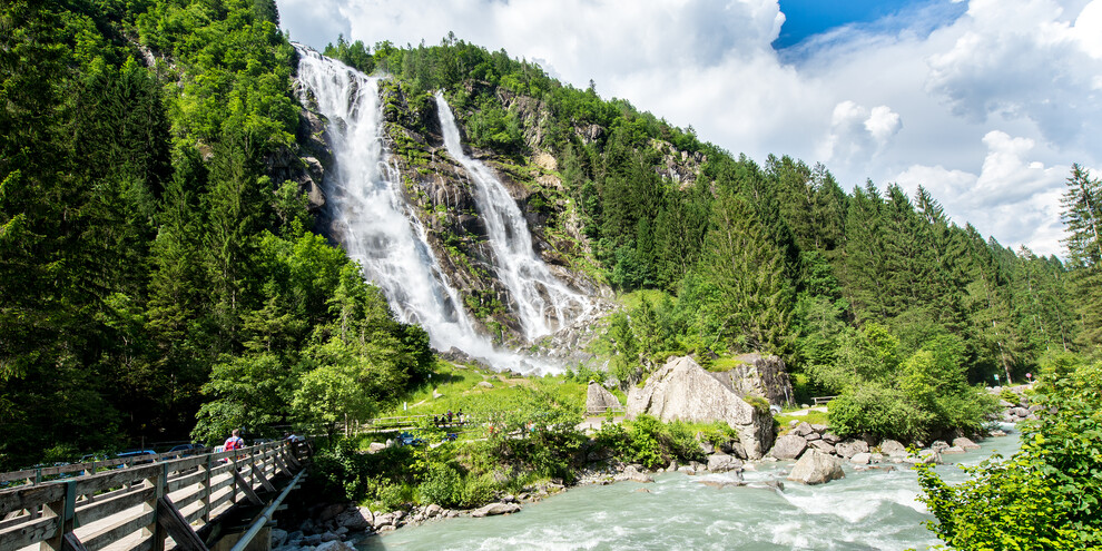Madonna di Campiglio - Discover the Nardis waterfalls