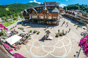 Madonna di Campiglio - Piazza Righi