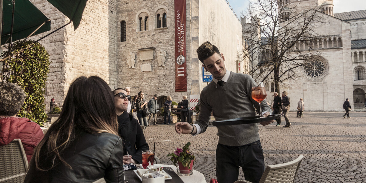 Valle dell'Adige - Trento - Piazza Duomo - Caff? Italia