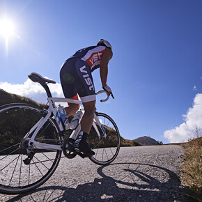 Rennrad auf legendären Bergstraßen